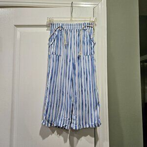 BTween Girl's Size 6 Blue and White Striped Pants